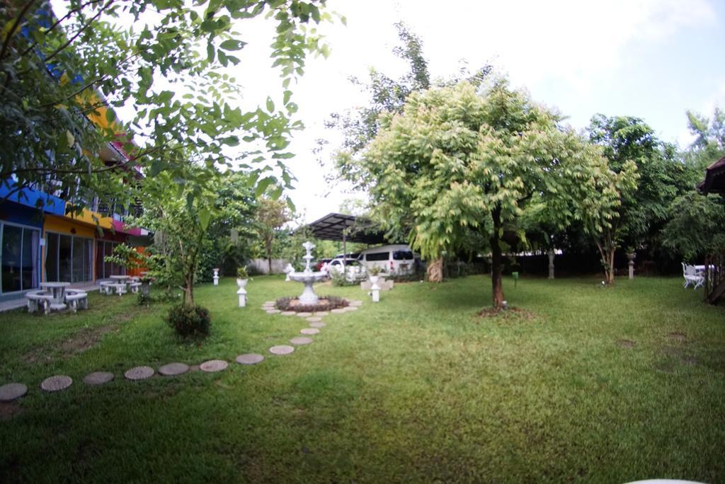 Lakeland Homestay Чиангмай Екстериор снимка