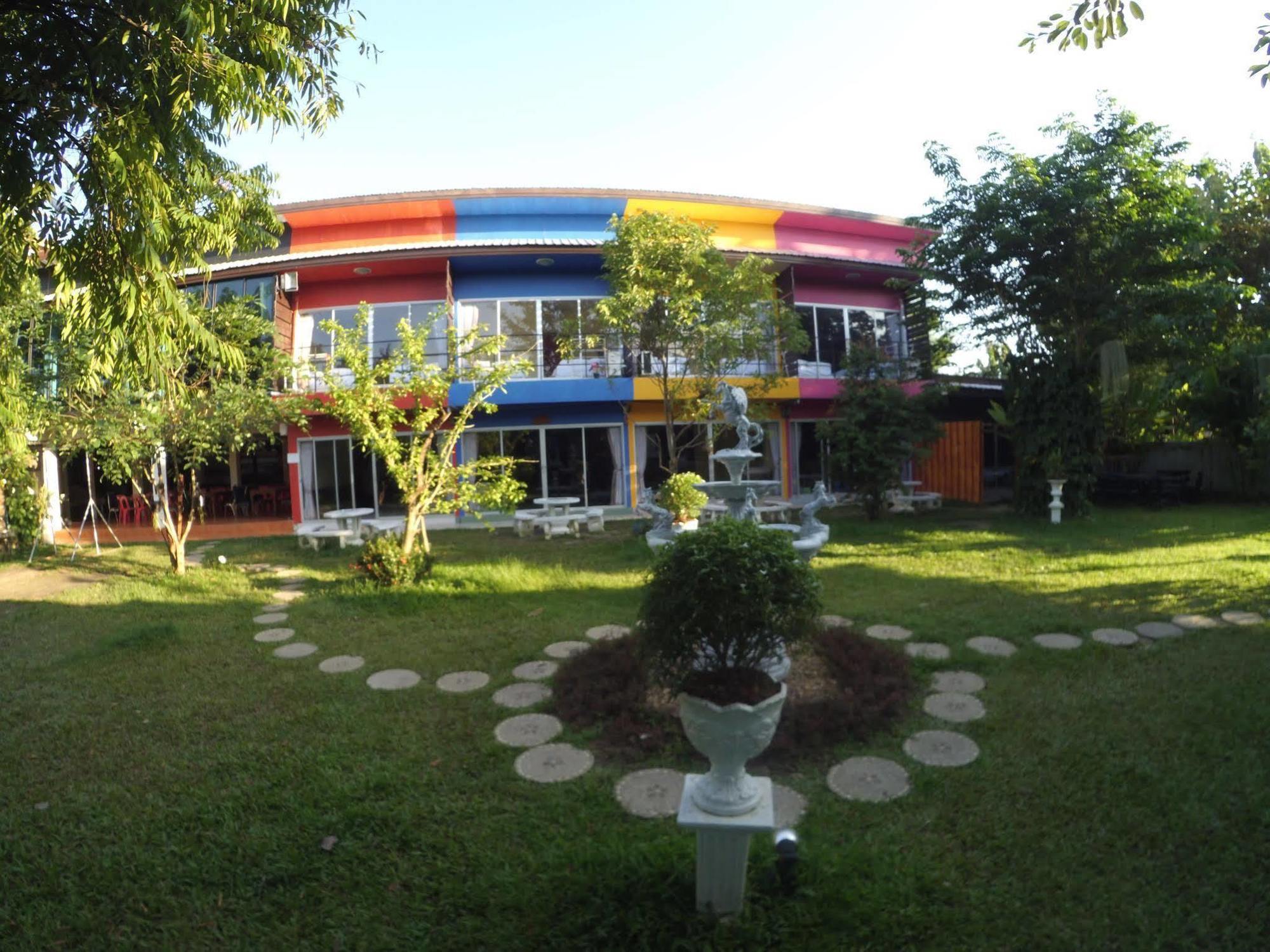 Lakeland Homestay Чиангмай Екстериор снимка